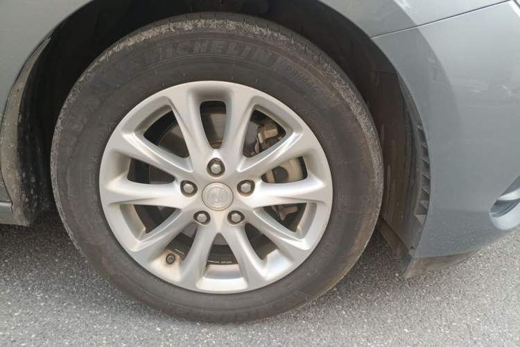 Used Buick GL6 2018 18T 6-Seater Luxury Model Right Front Wheel Hub