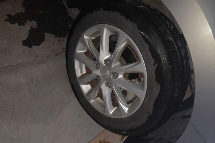 Used Buick GL6 2018 18T 6-Seater Luxury Model Right Front Wheel Hub