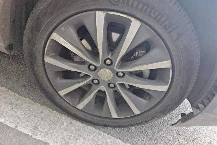 Used Buick GL6 2018 18T 6-Seater Prestige Model Right Front Wheel Hub