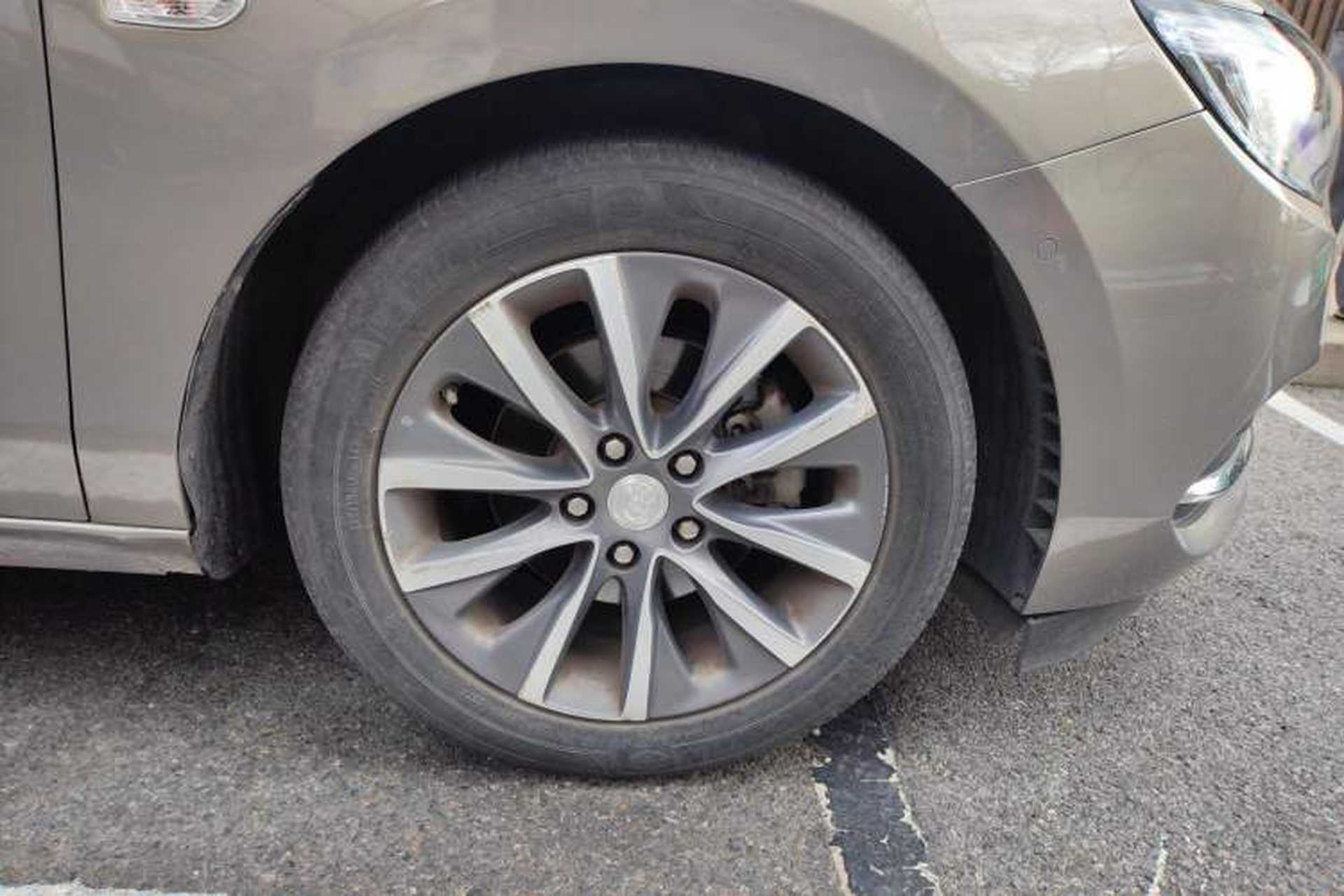 Used Buick GL6 2018 18T 6-Seater Prestige Model Right Front Wheel Hub