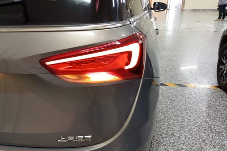 Used Buick GL6 2018 18T 6-Seater Luxury Model Right Rear Taillight
