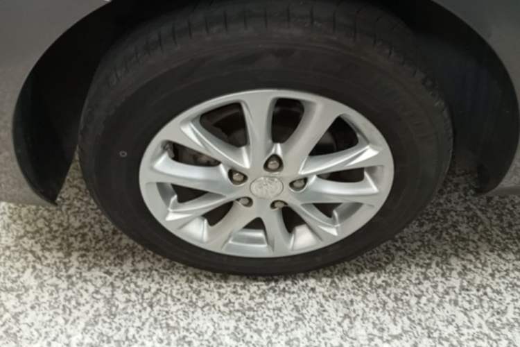 Used Buick GL6 2018 18T 6-Seater Luxury Model Right Rear Wheel Hub