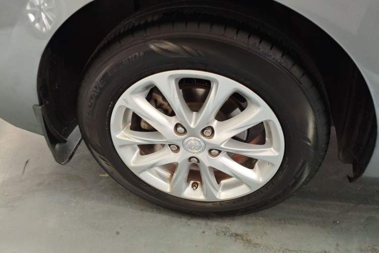 Used Buick GL6 2018 18T 6-Seater Luxury Model Right Rear Wheel Hub