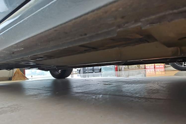 Used Buick GL6 2018 18T 6-Seater Prestige Model Right Side Sill