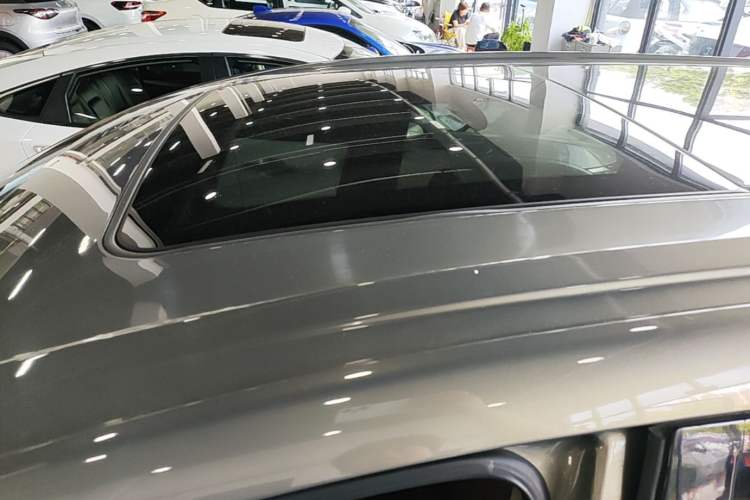 Used Buick GL6 2018 18T 6-Seater Luxury Model Roof