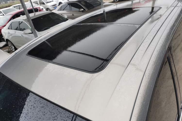 Used Buick GL6 2018 18T 6-Seater Prestige Model Roof