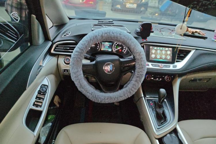 Used Buick GL6 2018 18T 6-Seater Elite Custom Edition Steering Wheel