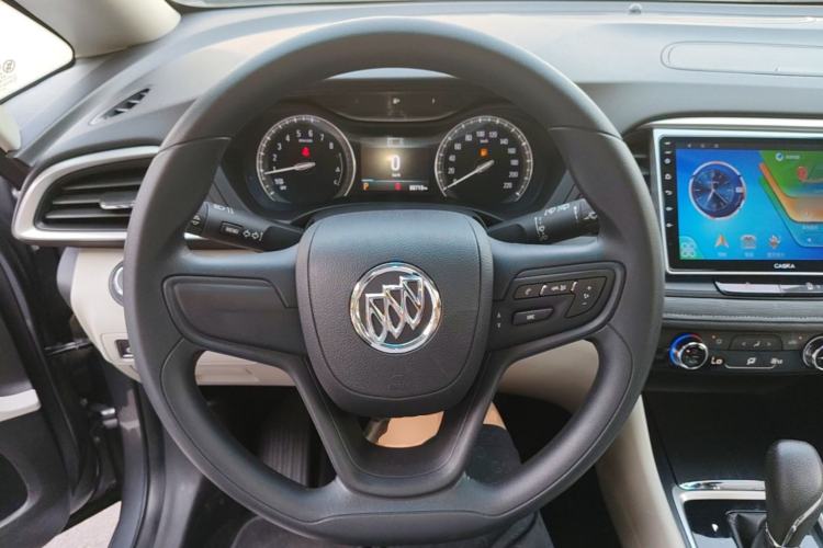 Used Buick GL6 2018 18T 6-Seater Elite Model Steering Wheel