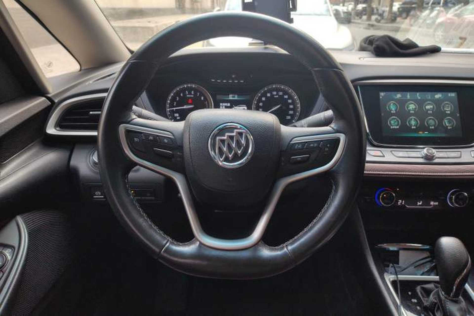 Used Buick GL6 2018 18T 6-Seater Prestige Model Steering Wheel