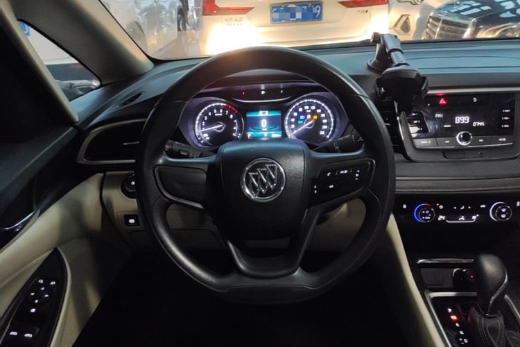 Used Buick GL6 2018 18T 6-Seater Elite Model Steering Wheel