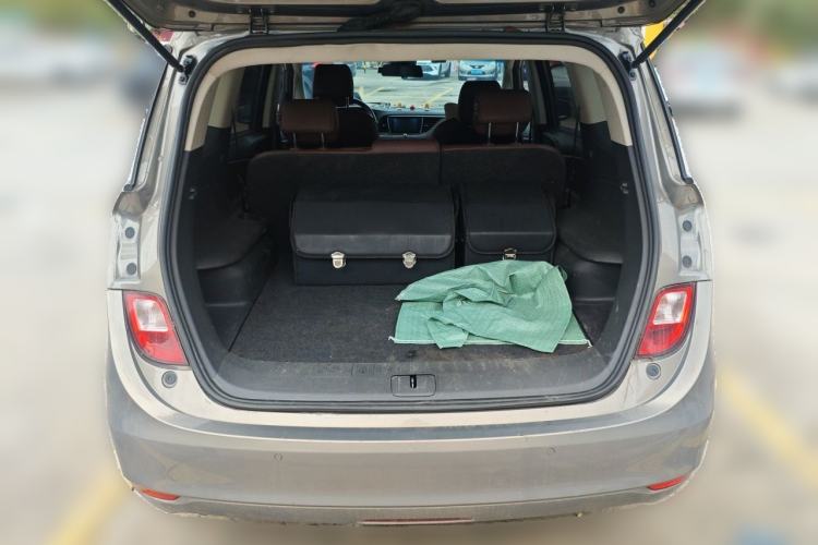 Used Buick GL6 2018 18T 5-seat Luxury Model Trunk