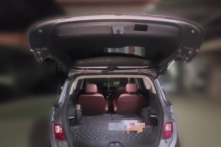Used Buick GL6 2018 18T 6-Seater Luxury Model Trunk