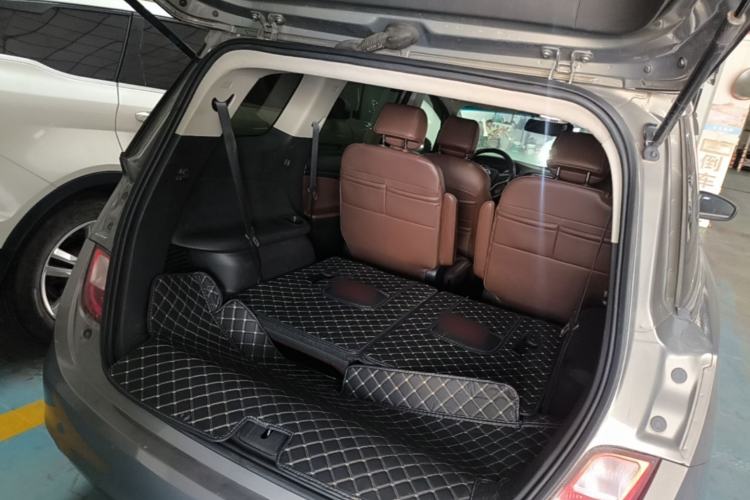 Used Buick GL6 2018 18T 6-Seater Luxury Model Trunk