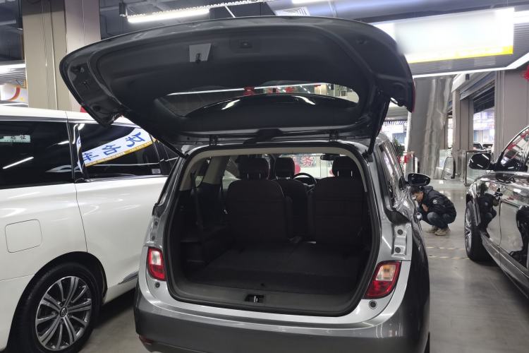 Used Buick GL6 2018 18T 6-Seater Prestige Model Trunk