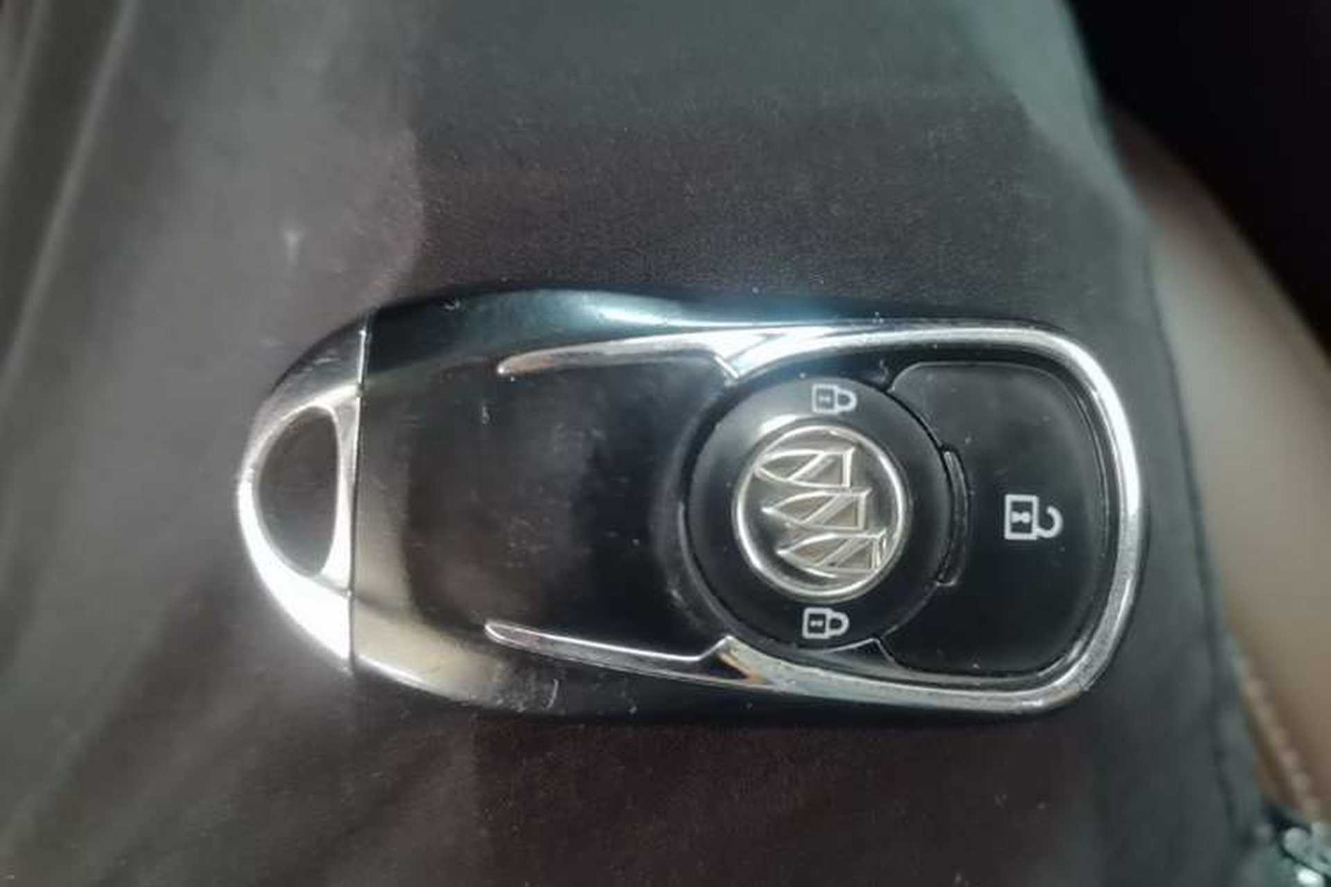 Used Buick GL6 2018 18T 6-Seater Prestige Model Vehicle Key