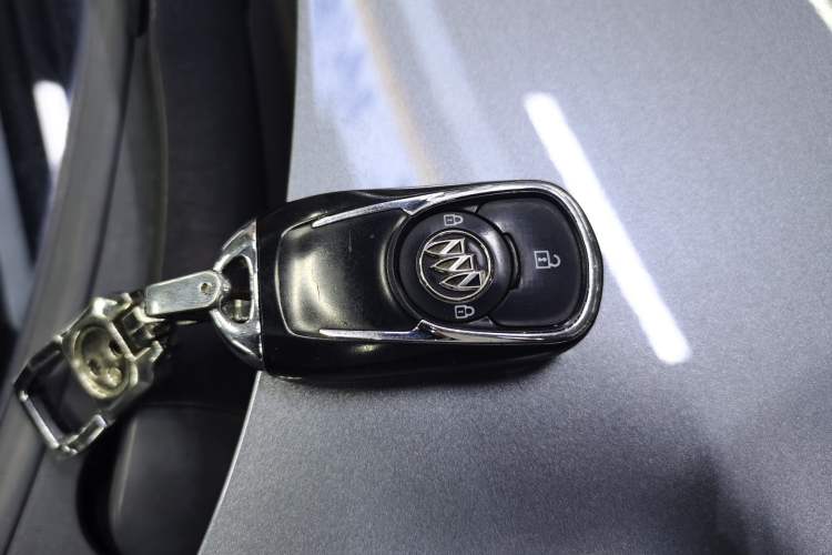 Used Buick GL6 2018 18T 6-Seater Prestige Model Vehicle Key