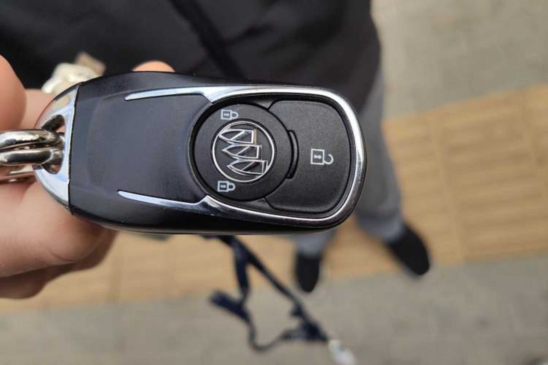Used Buick GL6 2018 18T 6-Seater Prestige Model Vehicle Key