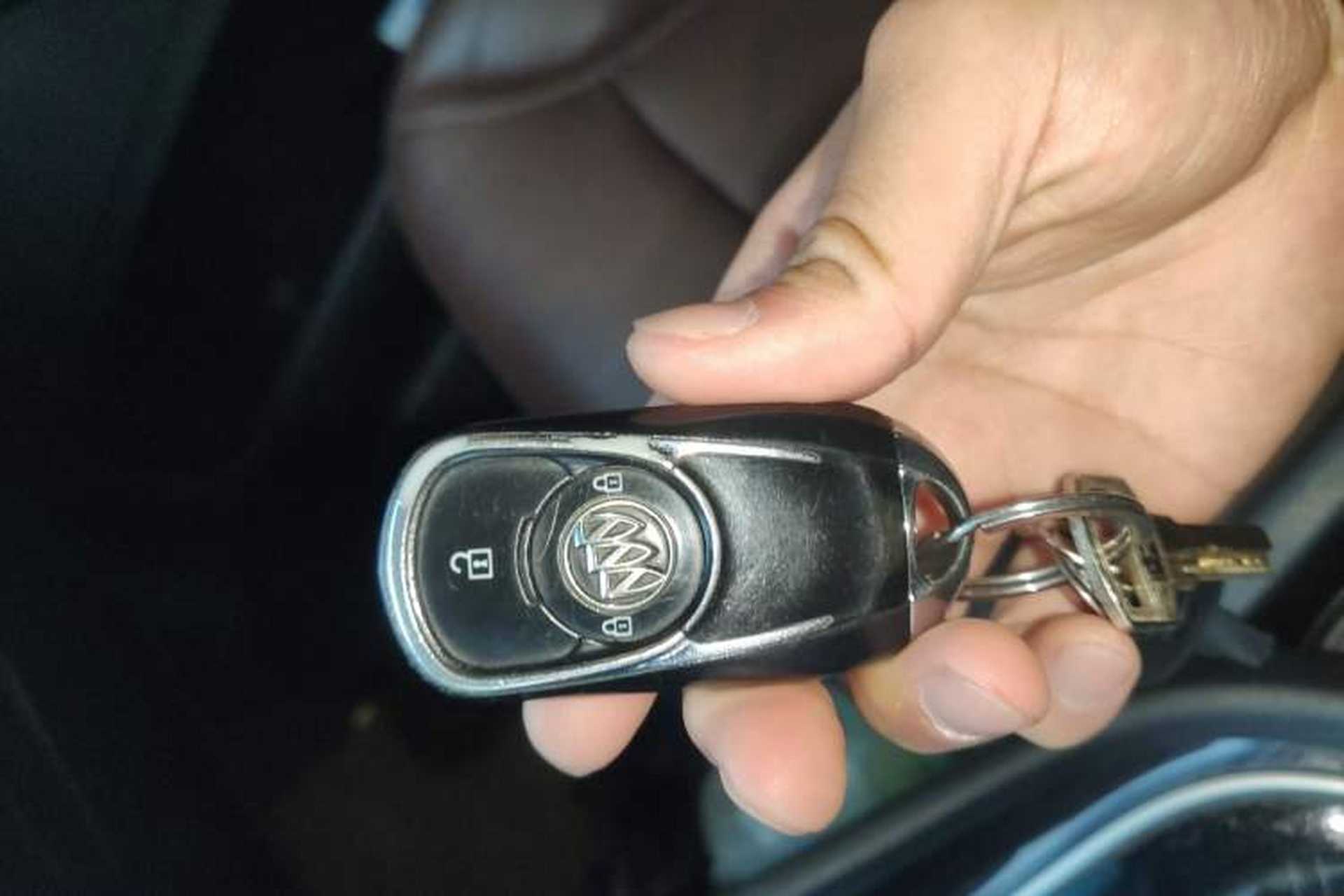 Used Buick GL6 2018 18T 6-Seater Luxury Model Vehicle Key
