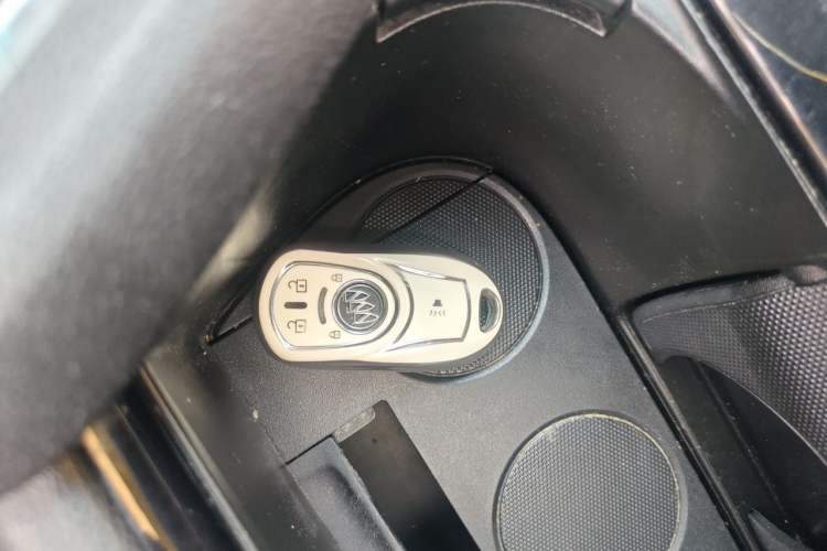 Used Buick GL6 2018 18T 6-Seater Prestige Model Vehicle Key