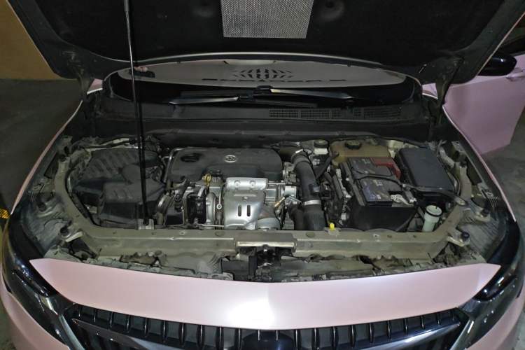 Used Buick GL6 2018 18T 6-Seater Luxury Model Engine Bay