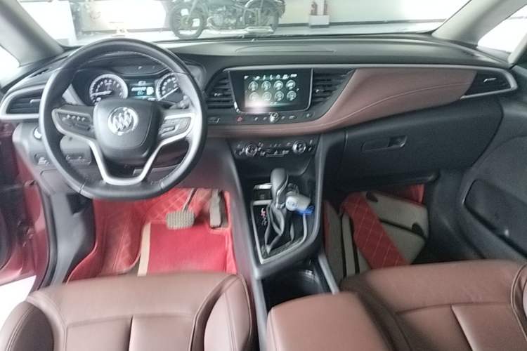 Used Buick GL6 2018 18T 6-Seater Prestige Model Center Console