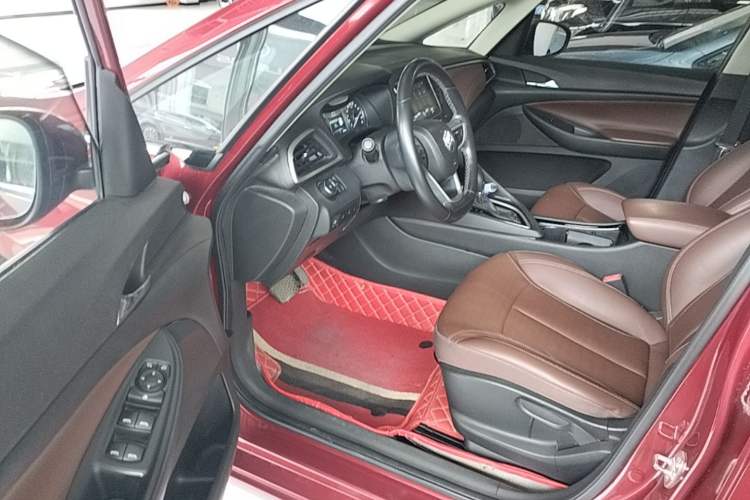 Used Buick GL6 2018 18T 6-Seater Prestige Model Driver Seat