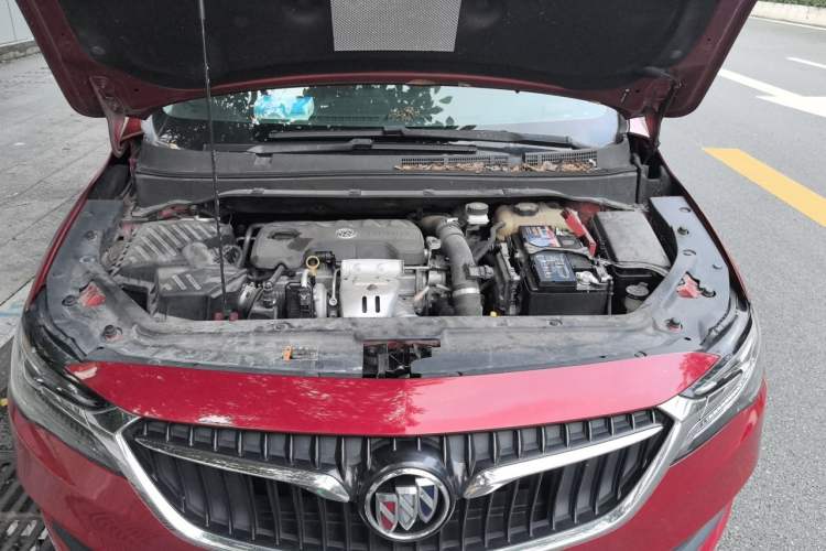 Used Buick GL6 2018 18T 6-Seater Luxury Model Engine Bay