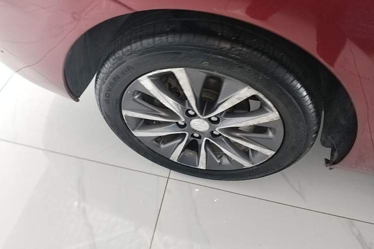 Used Buick GL6 2018 18T 6-Seater Prestige Model Right Rear Wheel Hub
