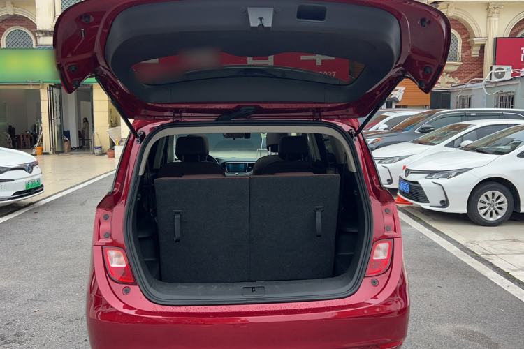 Used Buick GL6 2018 18T 6-Seater Luxury Model Trunk
