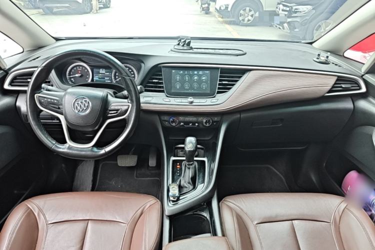 Used Buick GL6 2018 18T 6-Seater Luxury Model Center Console