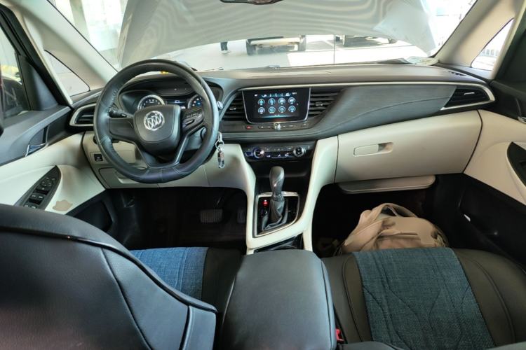 Used Buick GL6  Center Console