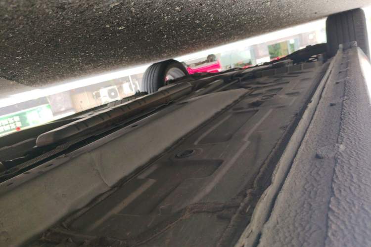 Used Buick GL6 2018 18T 6-Seater Prestige Model Chassis Front Right