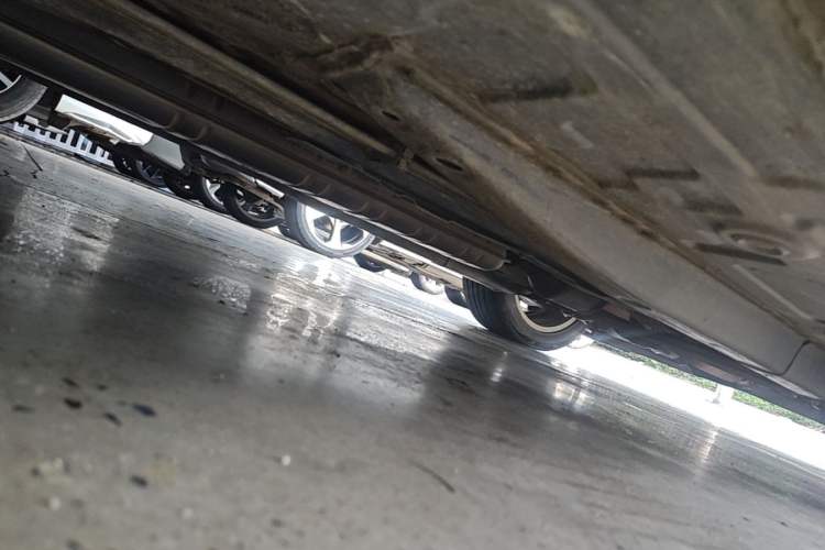 Used Buick GL6 2018 18T 6-Seater Prestige Model Chassis Front Right