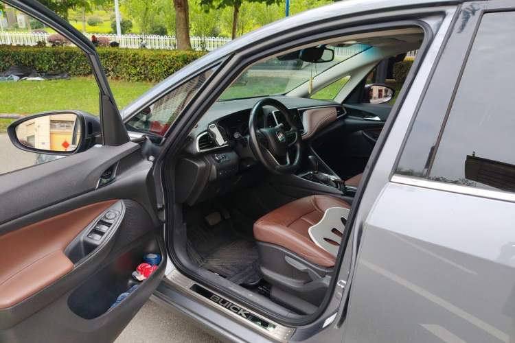 Used Buick GL6 2018 18T 6-Seater Prestige Model Driver Seat