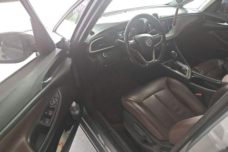 Used Buick GL6 2018 18T 6-Seater Prestige Model Driver Seat