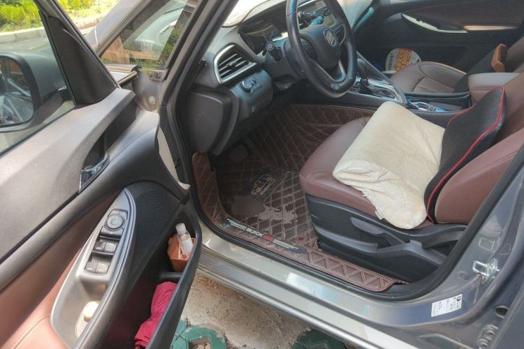 Used Buick GL6 2018 18T 6-Seater Luxury Model Driver Seat