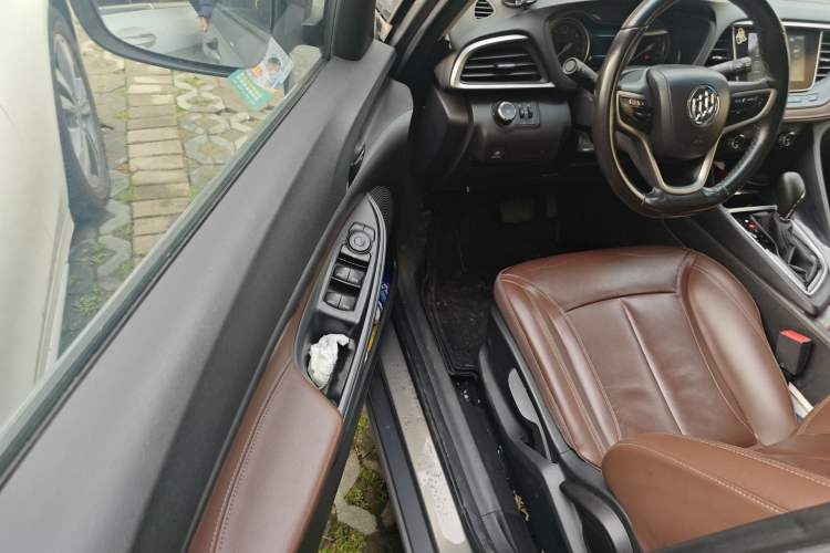 Used Buick GL6 2018 18T 6-Seater Luxury Model Driver Seat