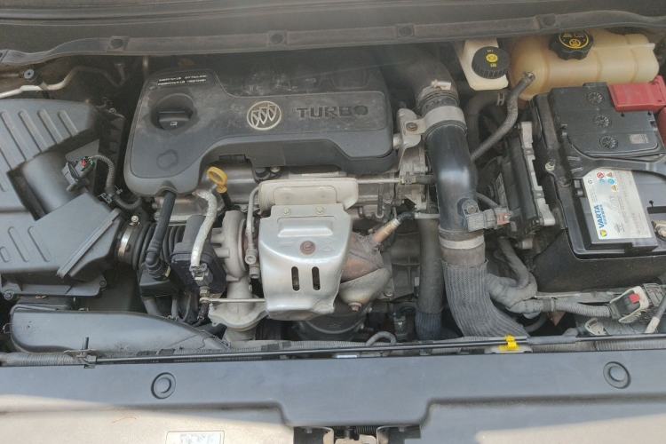 Used Buick GL6 2018 18T 6-Seater Luxury Model Engine Bay
