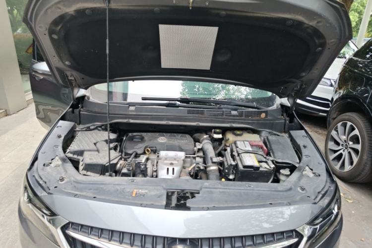 Used Buick GL6 2018 18T 6-Seater Prestige Model Engine Bay