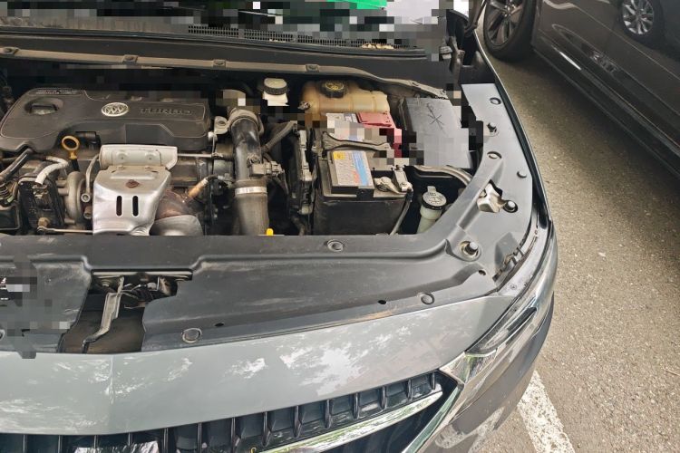 Used Buick GL6 2018 18T 6-Seater Luxury Model Engine Bay Left