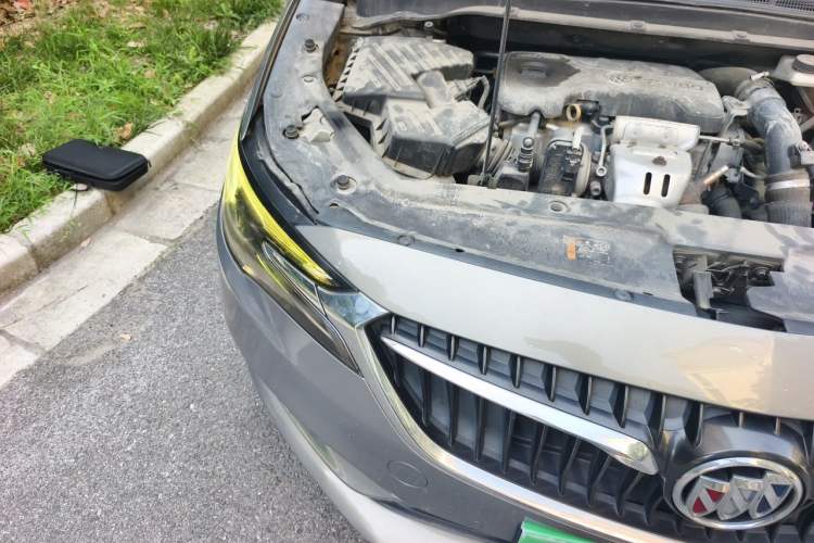 Used Buick GL6 2018 18T 6-Seater Prestige Model Engine Bay Right