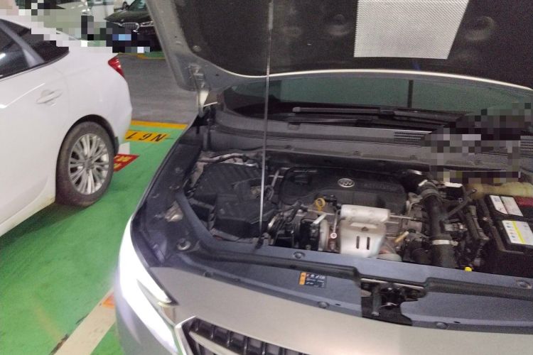 Used Buick GL6 2018 18T 6-Seater Prestige Model Engine Bay Right
