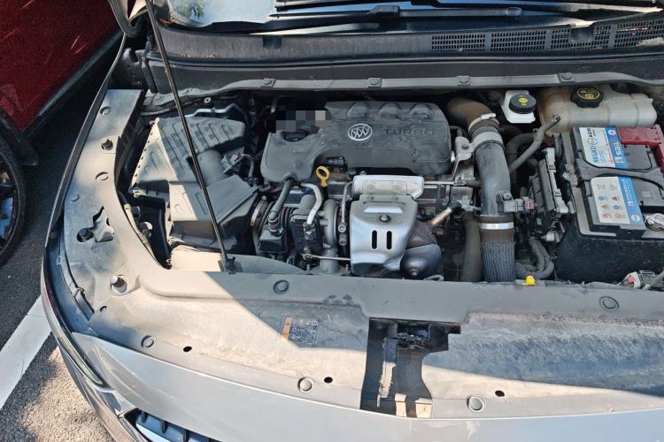 Used Buick GL6 2018 18T 6-Seater Elite Model Engine Bay Right