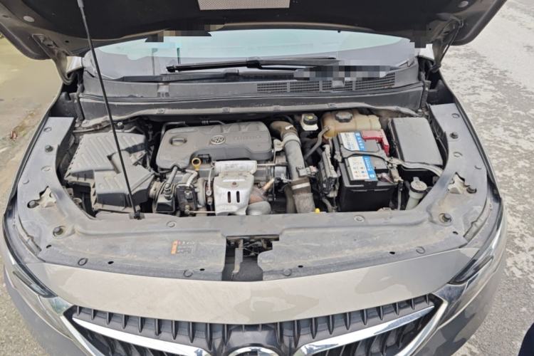 Used Buick GL6 2018 18T 6-Seater Luxury Model Engine Bay