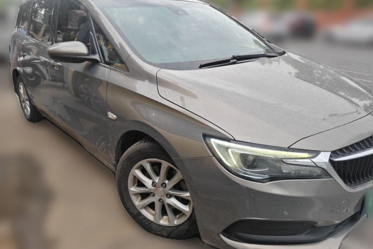 Used Buick GL6 2018 18T 6-Seater Luxury Model Front Right 45 Deg