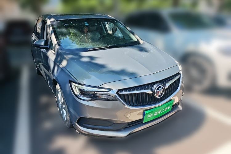 Used Buick GL6 2018 18T 6-Seater Elite Model Front Right 45 Deg
