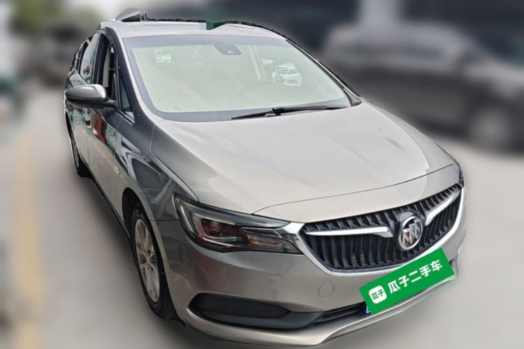 Used Buick GL6 2018 18T 6-Seater Luxury Model Front Right 45 Deg