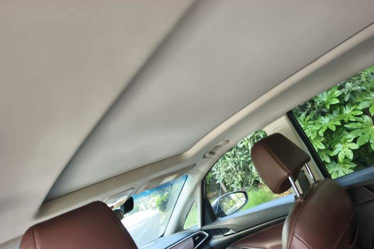 Used Buick GL6 2018 18T 6-Seater Prestige Model Headliner