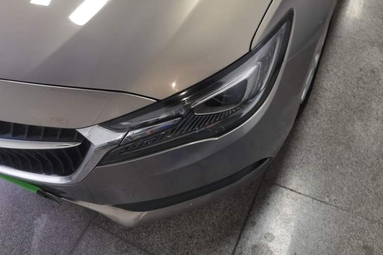 Used Buick GL6 2018 18T 6-Seater Luxury Model Left Front Headlight