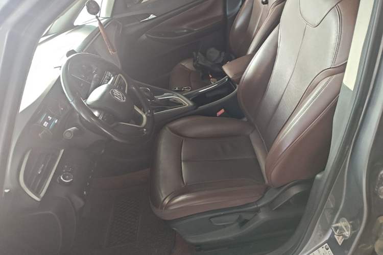 Used Buick GL6 2018 18T 6-Seater Prestige Model Left Front Seat
